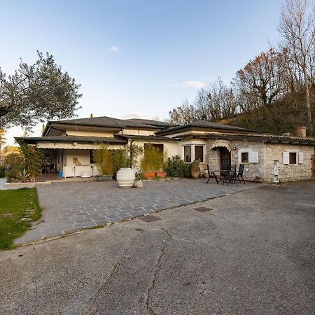 Tenuta Le Mimose Bed & Breakfast Benevento Exterior photo